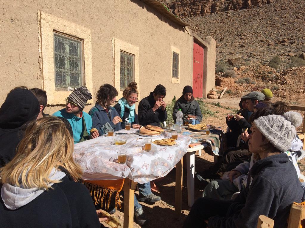 Gite D'Etape Traditionnel Berbere Ifri Exterior photo